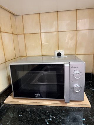 Microondas Beko Plata