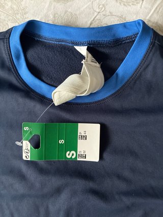 Camiseta deportiva manga larga azul