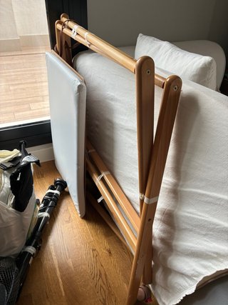 Minicuna de madera desmontada