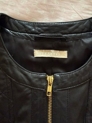 Chaqueta cuero negra