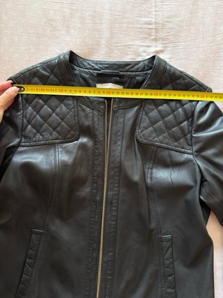 Chaqueta cuero negra
