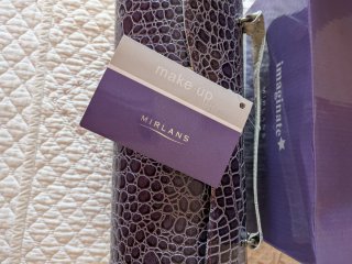 Neceser Mirlans Morado y Plateado
