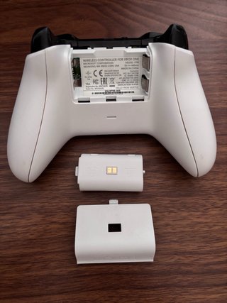 Controller Xbox Series S/X + Custodia + Batteria