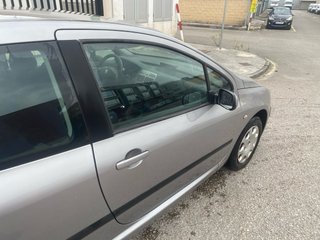 Peugeot 307 2001