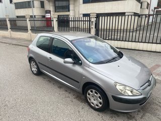 Peugeot 307 2001