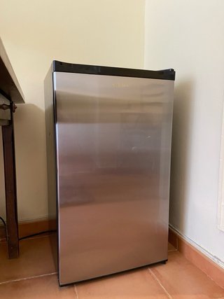 Frigorífico Pequeño Upstreman 91L