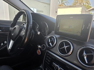 Mercedes-Benz GLA 2014