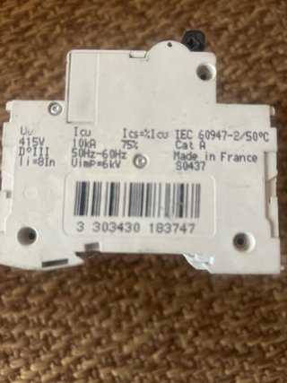 Magnetotérmico Merlin Gerin