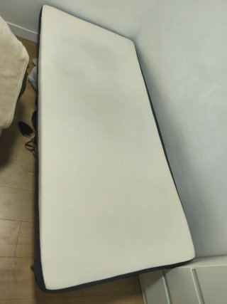 Cama Plegable con Ruedas