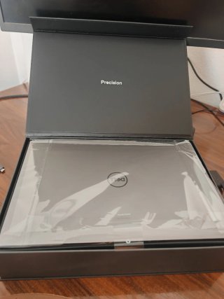 Dell Precision 5570, i7-12800H, RTX A2000, 16GB,4K