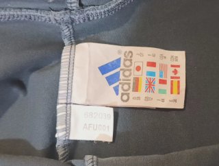 Shorts elastico Gris Adidas Talla 38 Poco Uso