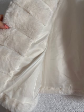 Abrigo de pelo corto blanco