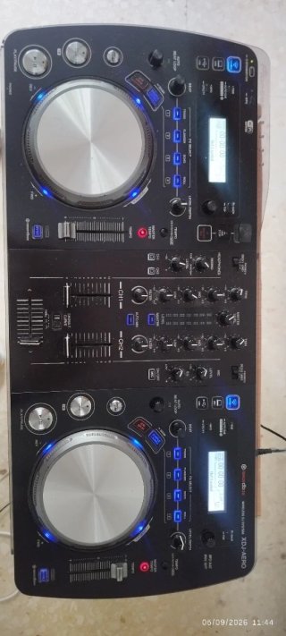 Controlador DJ Pioneer XDJ-AERO
