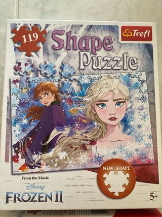 2 Puzzles Frozen II Trefl (Shape y Magnético)