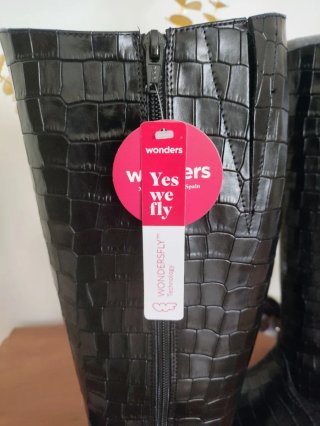 Botas altas Wonders Coco efecto piel cocodrilo