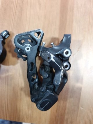 Shimano XT M8000  11v palanca y desviador trasero