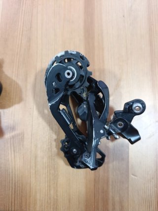 Shimano XT M8000  11v palanca y desviador trasero
