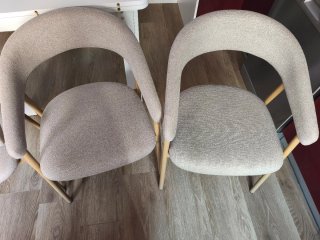 4 Sillas Comedor EJSING Tela Beige/Roble de jysk.
