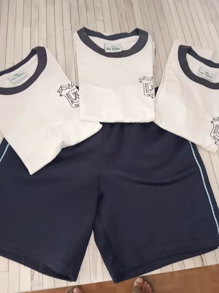 Camisetas y pantalón cole Patrocinio de María.