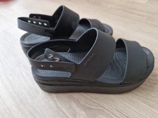 Sandalias Crocs Negras