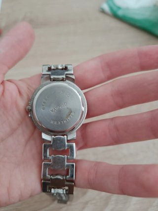 Reloj Geneva Cuarzo Negro y Plateado