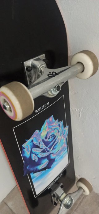 Skate Deluxe Imagine