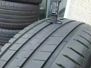 235 60 R18 103V Michelin - 1 neumático +70%
