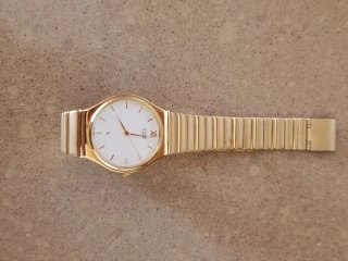 Reloj Citizen Cuarzo Dorado