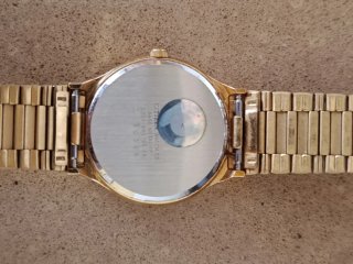 Reloj Citizen Cuarzo Dorado