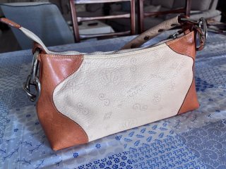 Bolso de piel Petusco