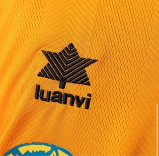 Camiseta Retro Valencia Mendieta 1999-00 Talla M