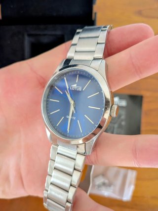 Reloj Lotus Esfera Azul y Plata