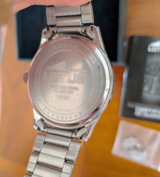 Reloj Lotus Esfera Azul y Plata