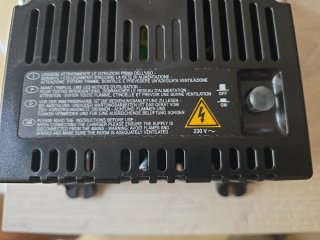 Cargador Baterías CBE CB516 230V  15A.