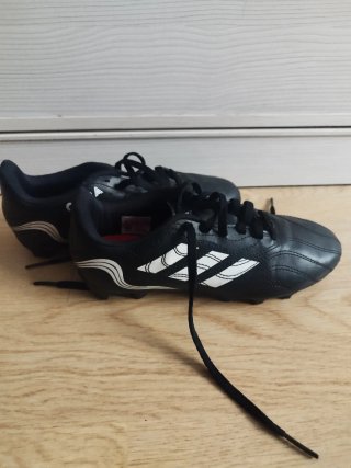 Botas de fútbol Adidas Copa Talla 34.