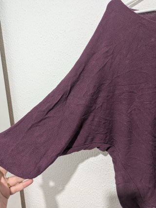 Jersey morado punto fino manga murciélago Talla L