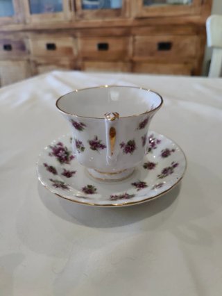 Taza y platillo Royal Albert Sweet Violets