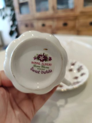 Taza y platillo Royal Albert Sweet Violets