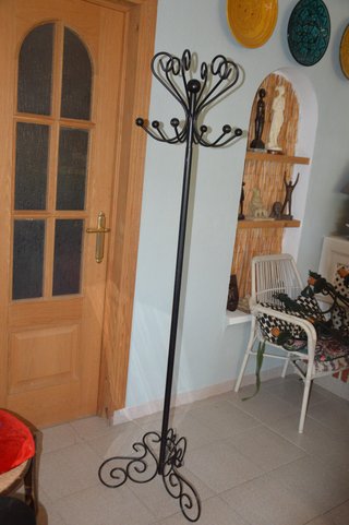 Perchero de forja negro