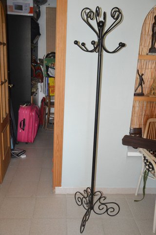 Perchero de forja negro