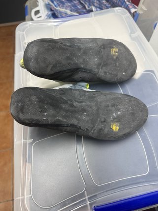 Zapatillas de escalada Simond pies de gato