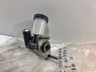 Bomba Embrague Nissan Terrano II