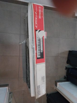 Teclado Yamaha PSR-F50