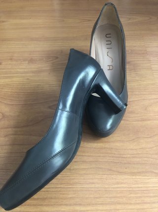 Zapatos Unisa Talla 37.5 Gris
