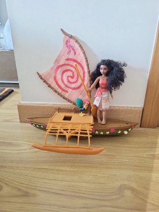 Barco de Vaiana con Muñeca y Pua