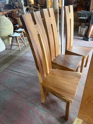 Silla de diseño madera Suar