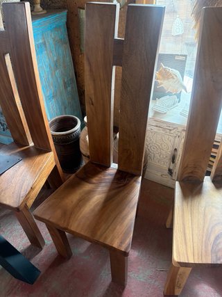 Silla de diseño madera Suar
