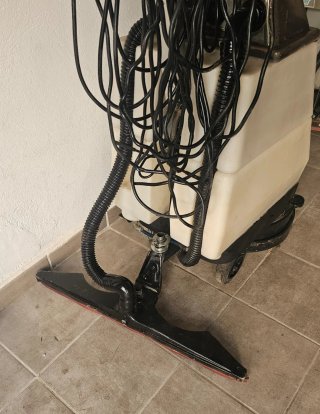 Máquina fregadora Numatic TT345