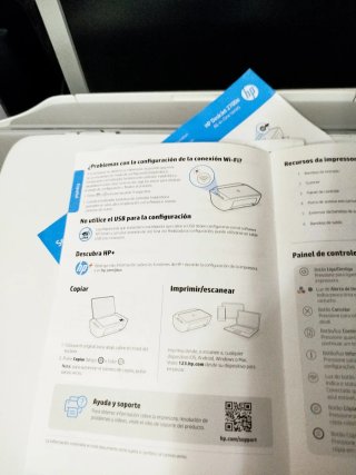 Impresora HP DeskJet 2720e Blanca