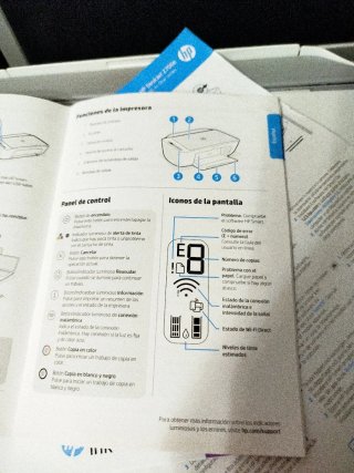 Impresora HP DeskJet 2720e Blanca